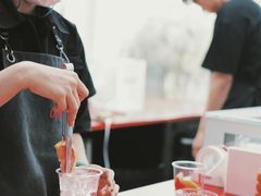 -UNI UNI(环亚凯瑟琳店)