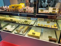 面包甜点陈列柜-鲍师傅糕点(西站店)
