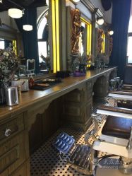 -TWOFACE 双面理发馆