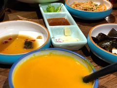 -明洞阿姨·韩式酱蟹烤肉·创意料理(三元桥店)