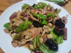 -超越海鲜屋(飞龙物业店)