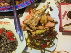 -何师傅美蛙鱼头(汉街店)