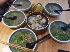 -老新隆牛肉锅贴(新街口店)