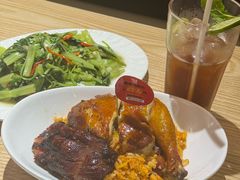 -滋味满屋美食坊(上海街店)