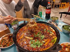 -鸿顺老铁锅美蛙鱼府(解放碑店)