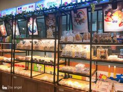 面包甜点陈列柜-甜心贝拉(西平路店)