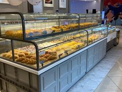 面包甜点陈列柜-面包新语(龙湖·西宸天街店)