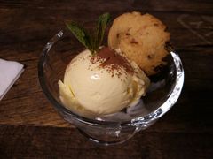 提拉米苏配冰淇淋-HIGH FIVE哈福手工汉堡(桂林路店)