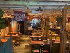 门面-三个大叔烤羊肉串·歌手驻唱·碳烤鲜肉(西三旗店)