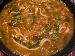 -香巴拉云南餐厅(华莱坞店)