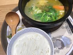 -妈妈故事米线(市府恒隆店)