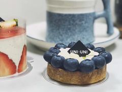 -UNI UNI(环亚凯瑟琳店)