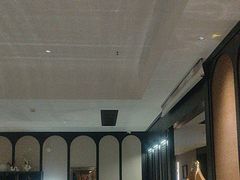 -万泊酒店(长沙五一广场国金中心店)
