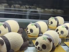 -雍容荟帝王蟹活龙虾展台自助(IFS黑金店)