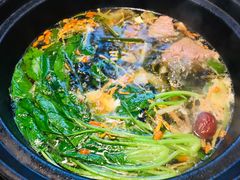 -陆记牛庄·碳锅龙虾烧烤(爱上花园店)