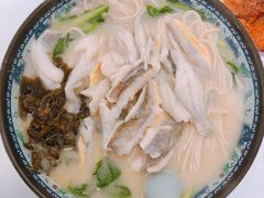 -明呈黄鱼面馆(斜土路店)