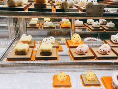 面包甜点陈列柜-红跑车(三孝口店)