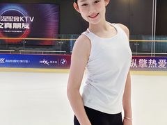 -冰纷万象滑冰场(二七万象城店)