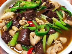 猪肠煮猪血-粤秀古树庄园