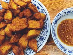 老北京炸咯吱-门框胡同百年卤煮(前门煤市街店)