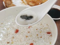 -大食代美食广场(上海中心店)