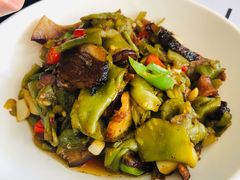 莴笋炒腊肉-渔芙南(三里屯店)