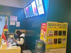 -荒岛实景沉浸密室(江汉路1店)