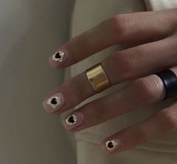 -LILY NAILS美甲美睫