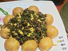 -老码头黑皮肘子锅包肉(赣水路店)