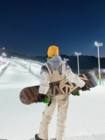 让人喜欢的运动，特别帅气的滑雪