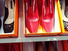 -唯品会(泽胜中央广场店)