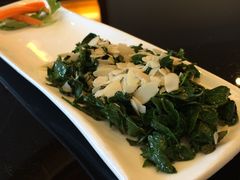 鲜花椒叶杏仁-卫鼎轩·家宴(水上公园店)