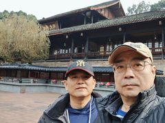-峨眉山报国寺