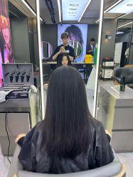 -藤野造型烫发染发