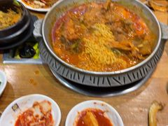 -喇喇排骨火锅·传统韩式脊骨汤(望京西园总店)