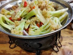 -胡桃里音乐餐厅(陶溪川店)(川湘赣菜·世界百大酒庄直供红酒·音乐表演)