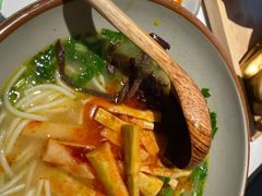 苗家口味酸笋圆粉-百春原湖南牛肉粉(百联世纪店)