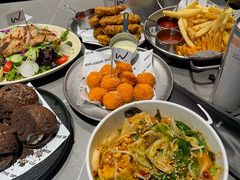 -W COLLECTIVE  DESSERT SHOP
