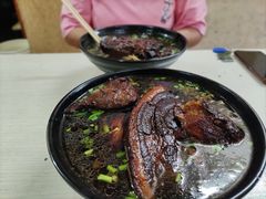 -小龙大肉面馆