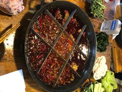 -利姐牧牛匠老火锅(兰花店)