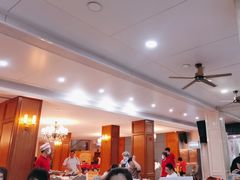 -鹏城人家海鲜酒家·23年老字号(较场尾店)