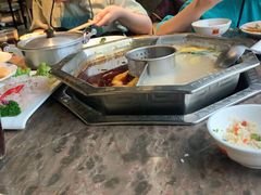 -佬土鹅肠火锅(中建大观店)