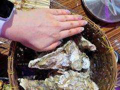 威海首家高压锅竹笼生蚝-蚝堡海鲜·威海菜·海肠捞饭·烧烤·亚洲吃蚝公司(幸福门店)