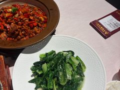 -千百味红餐厅·非遗江西菜(绿地双子塔总店)