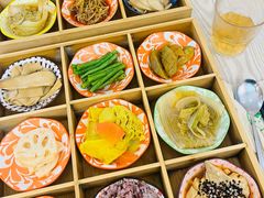 -轻蔬不用等·素食(江苏路店)