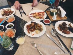 -东方红海鲜百汇(国际大厦店)