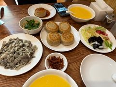 -清真吴记门钉肉饼·喜多利