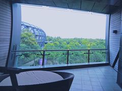 -上海滴水湖皇冠假日酒店