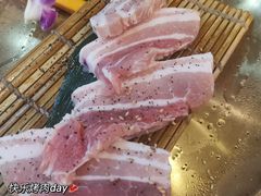 厚切五花肉-胖老板的烤肉店—原鲜牛道(学府路店)