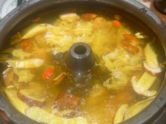 -云海肴·汽锅鸡·云南菜(天山百盛优客店)